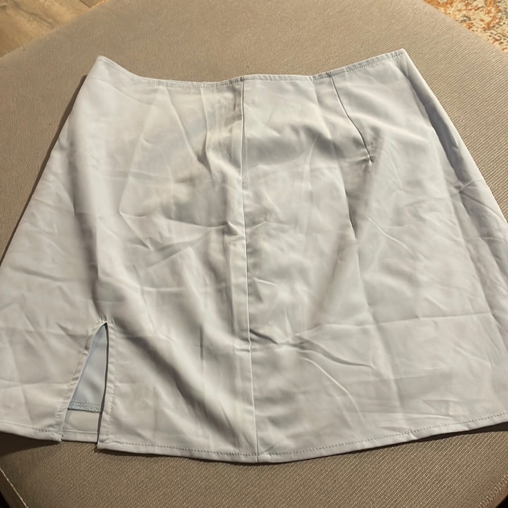 Light blue skirt with slit